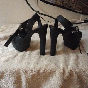 5inch black matte leather heels!